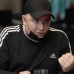 Які книжки почитати в дорозі: найкращі твори для подорожей